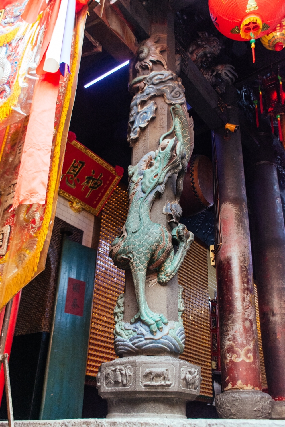 八角龍柱(虎)